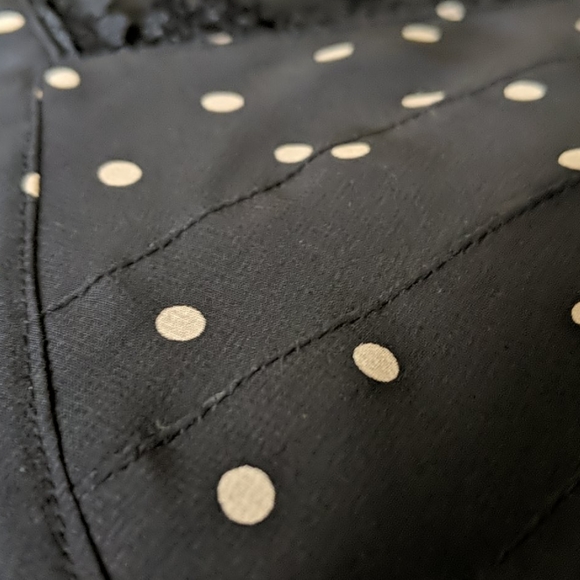 Beautiful Polka-dot Blouse - Picture 3 of 4